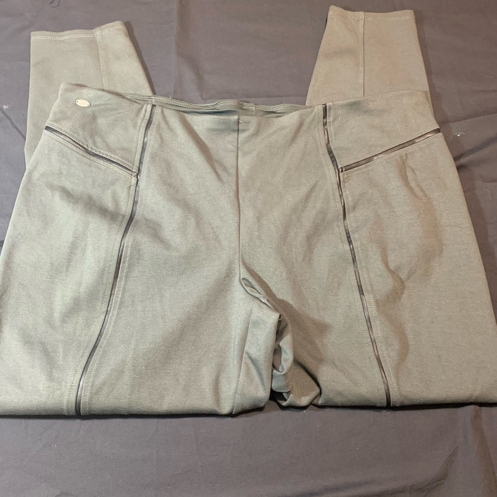 Bob Timberlake Olive Women’s leggings sz XXL